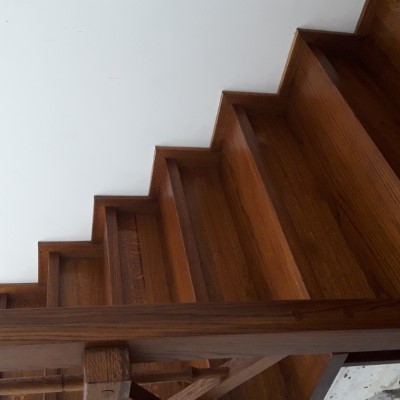 Obłożenia schodów betonowych